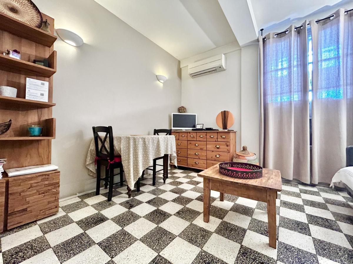 Aparthotel Riviera - Balcon Des Etats Unis - Old Town Promenade Des Anglais Ница Екстериор снимка